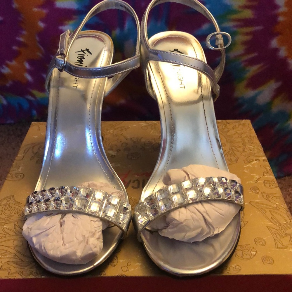 Prom shoes - Picture 2 of 2